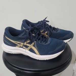 Asics Gel Contend 7, women's sz 9